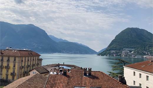 PRESTIGIOUS PENTHOUSE WITH BREATHTAKING LAKE VIEW