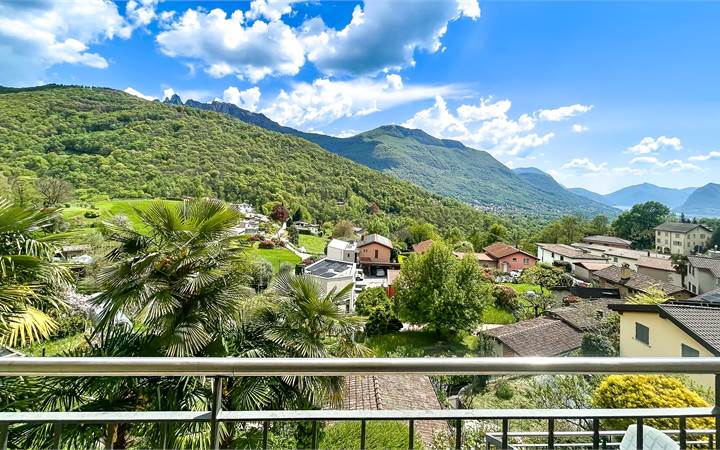 COZY 3.5-ROOM APARTMENT WITH BALCONY AND OPEN VIEW