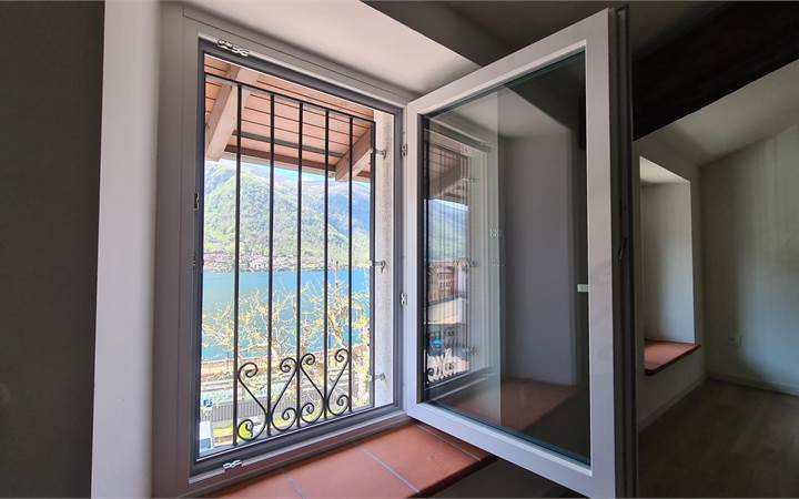 MENDRISIO CAPOLAGO: AMPIO 2.5 LOC. VISTA LAGO - secondario