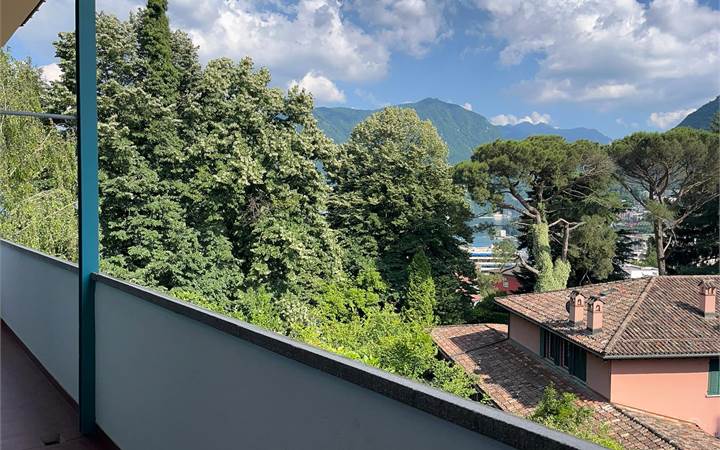 SORENGO: VILLA DA RISTRUTTURARE CON VISTA APERTA