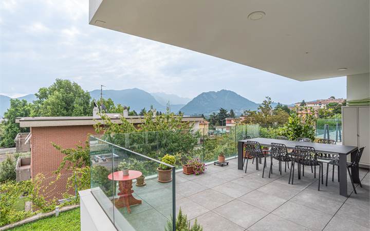 ELEGANTE 3,5 LOCALI NEL CUORE DI LUGANO-BREGANZONA