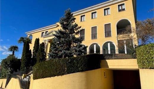 ELEGANT FLAT 3.5 IN VILLA