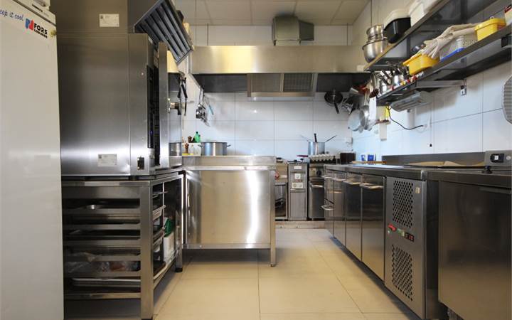 Lugano central area: restaurant business for sale