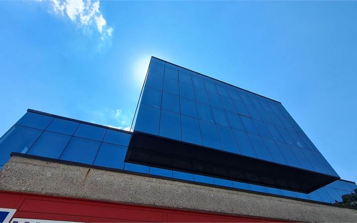 LUGANO: prestigioso nuovo ufficio in edificio moderno