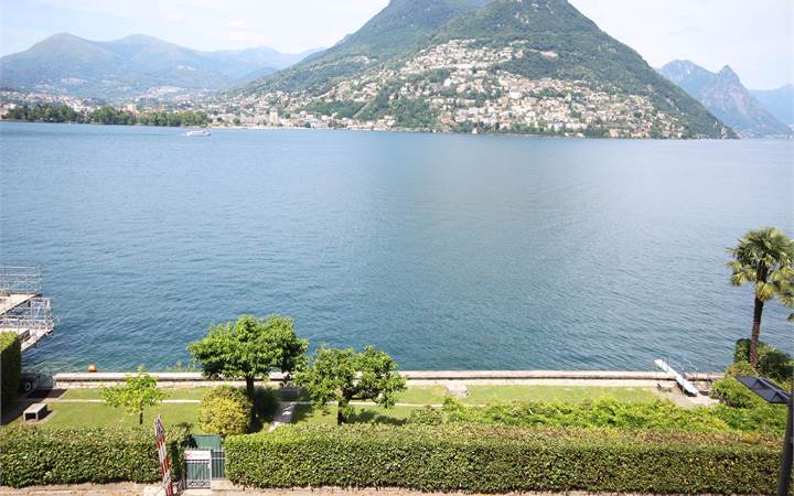 Elegante appartamento di 3,5 locali fronte lago con terrazze