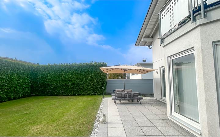 Montagnola: detached house with large garden