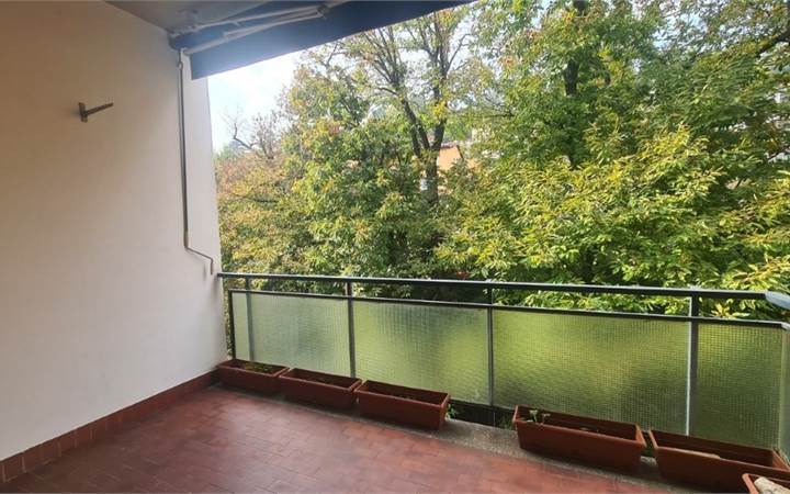 LUGANO: NICE 2 ROOMS FLAT WITH TERRACE