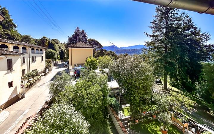 STORICA CASA DI NUCLEO CON GIARDINO 