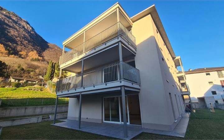 BELLINZONA - LUMINO: NUOVO 3.5 LOC. CON GIARDINO