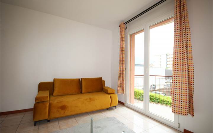 Lugano: spazioso 2,5 locali arredato