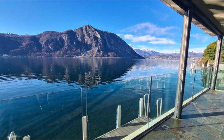 CAMPIONE D’ITALIA: EXCLUSIVE 4.5-ROOM APARTMENT – PIEDS DANS L’EAU