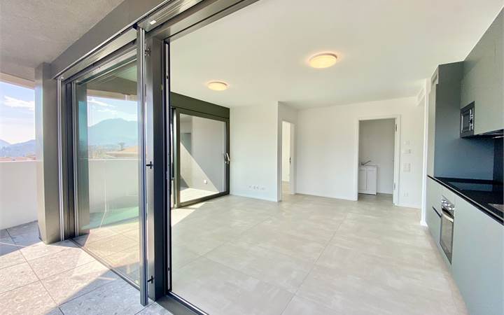 Breganzona: elegant apartment with terrace - new construction