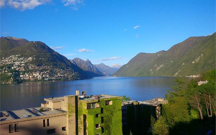Prestigioso appartamento con terrazzo e splendida vista lago  Paradiso