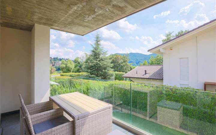 Vacallo: signorile 3.5 loc. in piccola palazzina