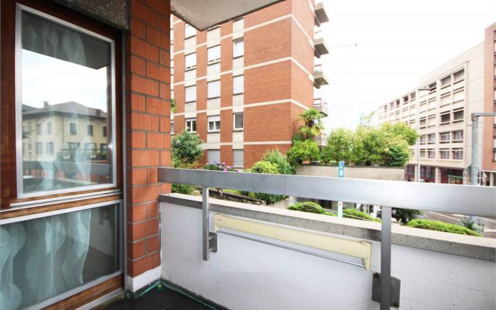 Lugano: renovated flat in station area