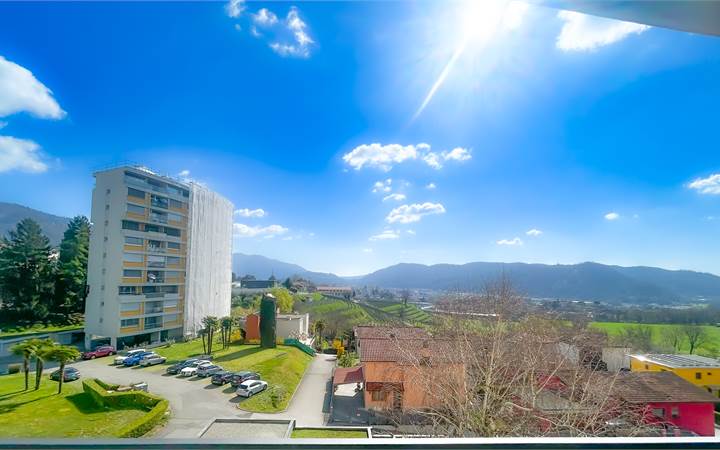 3-ROOM APARTMENT WITH OPEN VIEW