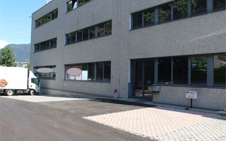 GRAVESANO: BRIGHT COMMERCIAL / CRAFT / OFFICE SPACE